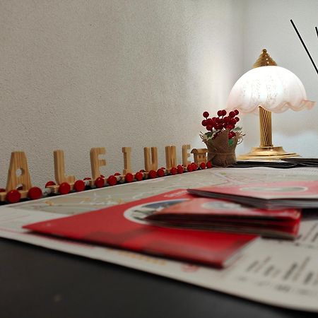 티라노 Alfiumea 아파트 외부 사진